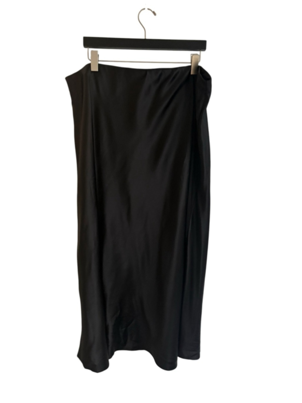 Penningtons Satin Black Midi Skirt Sz 20